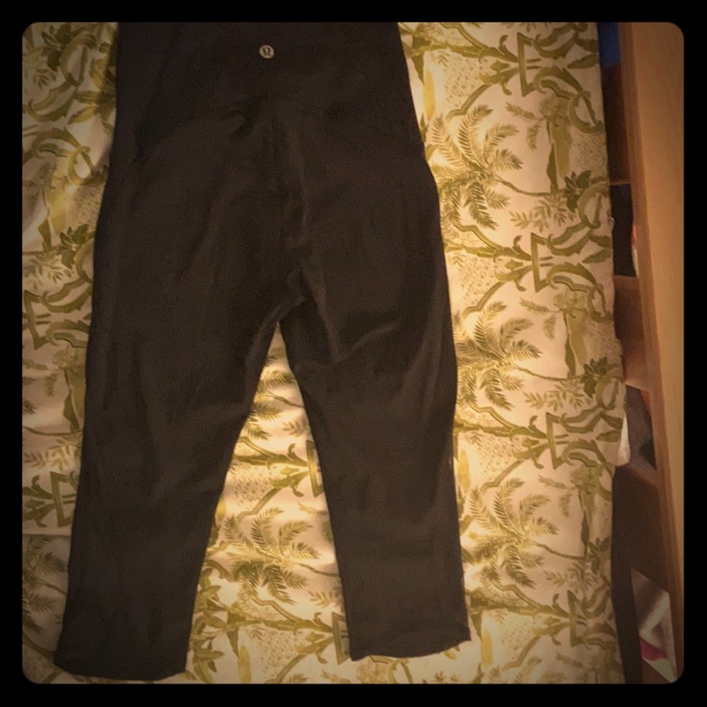 Lululemon cropped leggings